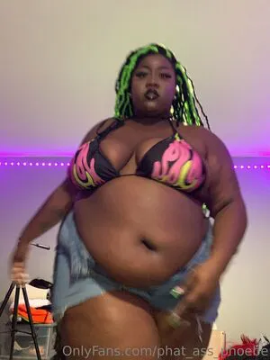 Phat Ass Phoebe OnlyFans Leaked Free Thumbnail Picture - #orOk7nCOoa