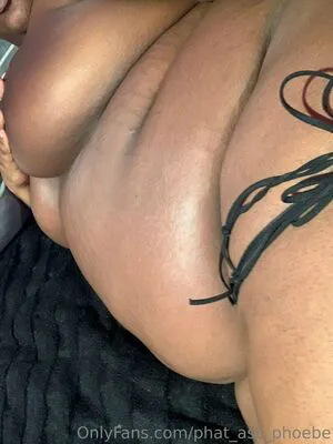 Phat Ass Phoebe OnlyFans Leaked Free Thumbnail Picture - #skUxZ8djWw