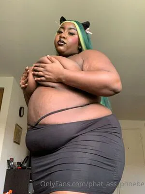 Phat Ass Phoebe OnlyFans Leaked Free Thumbnail Picture - #t3qCvca1Pf