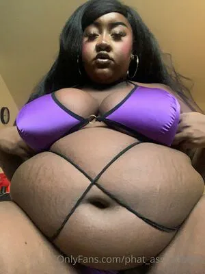 Phat Ass Phoebe OnlyFans Leaked Free Thumbnail Picture - #w0rSpmrCYH