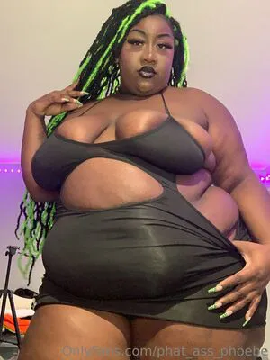 Phat Ass Phoebe OnlyFans Leaked Free Thumbnail Picture - #zfutpZxlB6
