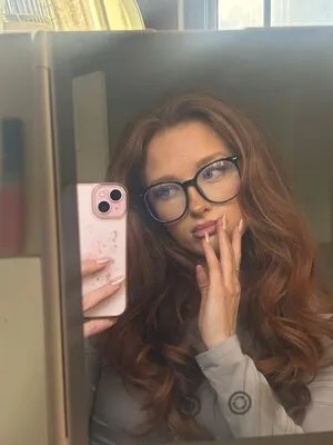 Pheobeisginger OnlyFans Leaked Free Thumbnail Picture - #HEUs4sIu9s