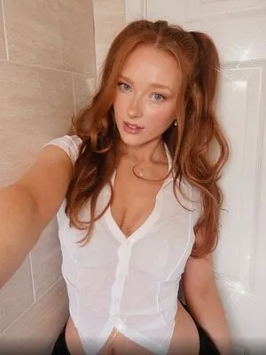 Pheobeisginger OnlyFans Leaked Free Thumbnail Picture - #MSFEatNe8I