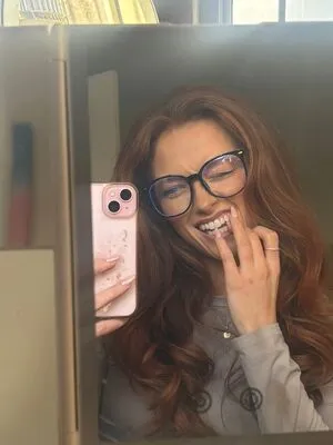 Pheobeisginger OnlyFans Leaked Free Thumbnail Picture - #YtPhSjbq9b