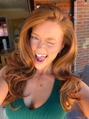 Pheobeisginger OnlyFans Leaked Free Thumbnail Picture - #biMv0Znqvi
