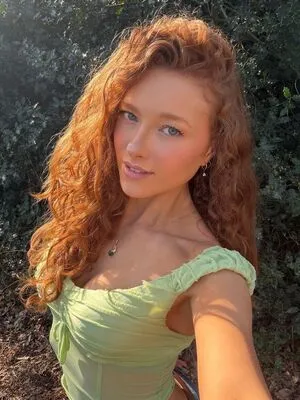 Pheobeisginger OnlyFans Leaked Free Thumbnail Picture - #gG0EZEFRab