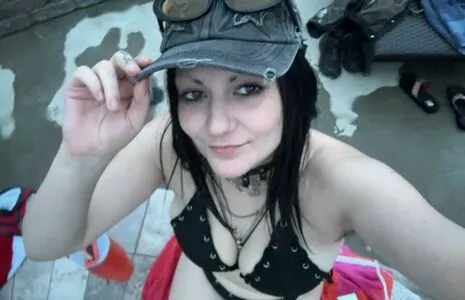 Phia The Skelton OnlyFans Leaked Free Thumbnail Picture - #WE4VCPStga