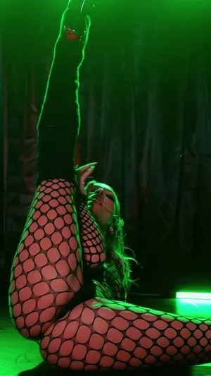 Phillipa Sharples OnlyFans Leaked Free Thumbnail Picture - #3sgOlxoE1u