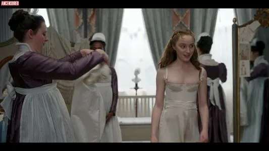 Phoebe Dynevor OnlyFans Leaked Free Thumbnail Picture - #HR9jWTgKkm