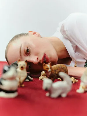 Phoebe Dynevor OnlyFans Leaked Free Thumbnail Picture - #O655vMGdNO