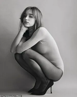 Phoebe Dynevor OnlyFans Leaked Free Thumbnail Picture - #Z4I2Sj6sZW