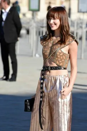 Phoebe Dynevor OnlyFans Leaked Free Thumbnail Picture - #k6rUv0uDmB