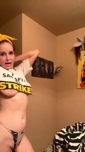 Phoebe Price OnlyFans Leaked Free Thumbnail Picture - #JSqInwr3Cy