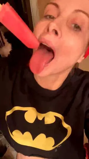 Phoebe Price OnlyFans Leaked Free Thumbnail Picture - #gID56K6sid