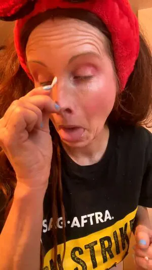 Phoebe Price OnlyFans Leaked Free Thumbnail Picture - #swbYermucM