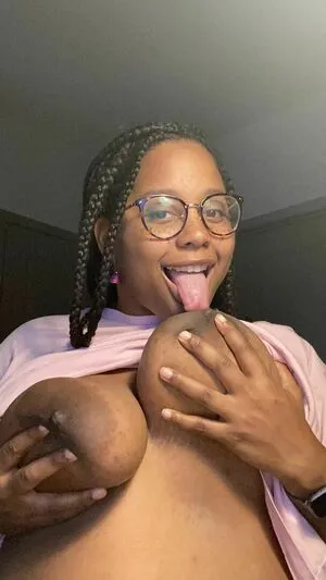 Phoebefarms925 OnlyFans Leaked Free Thumbnail Picture - #bfoMeQ69ij