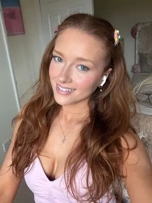 Phoebeisginger OnlyFans Leaked Free Thumbnail Picture - #Q5AUQTHtRY