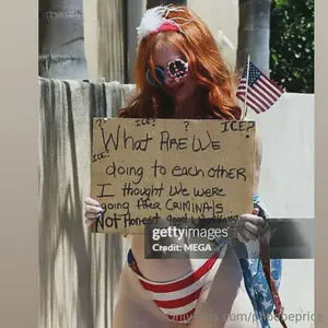 Phoebeprice OnlyFans Leaked Free Thumbnail Picture - #c1f3ZrMaeR