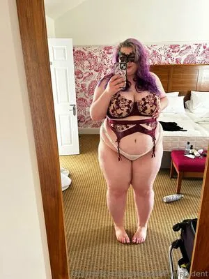 Phoebeswaitingroom OnlyFans Leaked Free Thumbnail Picture - #6ugFAb1inn