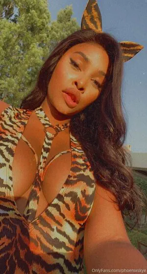Phoenixskye OnlyFans Leaked Free Thumbnail Picture - #p8J3fPdf1J