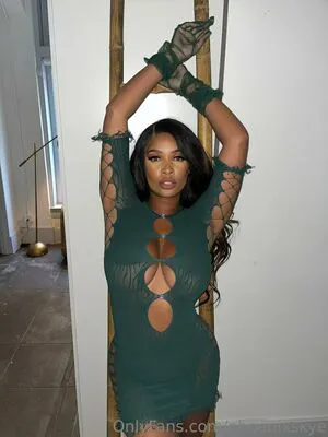 Phoenixskye OnlyFans Leaked Free Thumbnail Picture - #pTMW5vXD0r