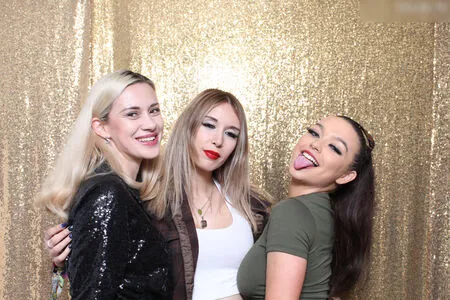 Photobox Flashes OnlyFans Leaked Free Thumbnail Picture - #2BdxWGSBiP