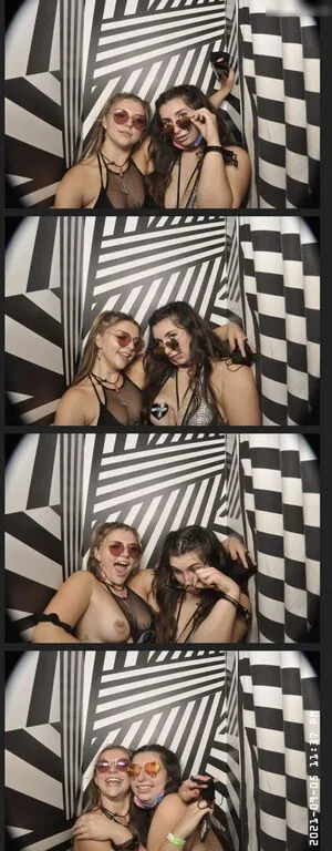 Photobox Flashes OnlyFans Leaked Free Thumbnail Picture - #Fd8PHZurzf