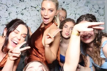 Photobox Flashes OnlyFans Leaked Free Thumbnail Picture - #N86jTWYFsf