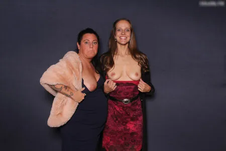 Photobox Flashes OnlyFans Leaked Free Thumbnail Picture - #XDUeZ5Mku8
