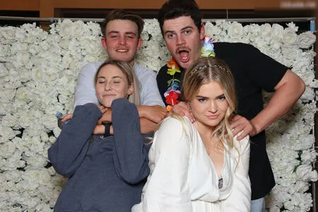 Photobox Flashes OnlyFans Leaked Free Thumbnail Picture - #XQJoEIjgPI