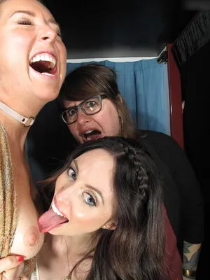 Photobox Flashes OnlyFans Leaked Free Thumbnail Picture - #cOJuSd3LPE
