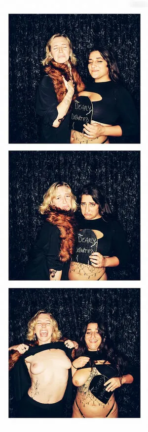Photobox Flashes OnlyFans Leaked Free Thumbnail Picture - #e3YUufmTSg