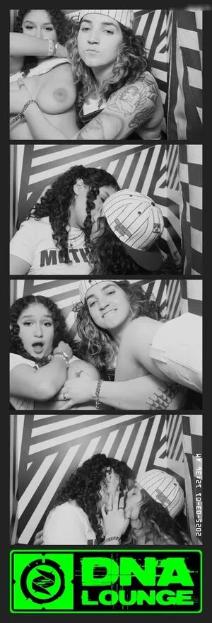 Photobox Flashes OnlyFans Leaked Free Thumbnail Picture - #jBYa2Qs1Cd