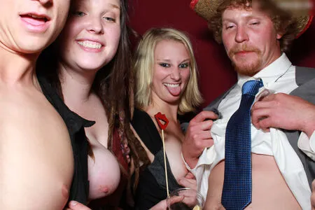Photobox Flashes OnlyFans Leaked Free Thumbnail Picture - #oQCKrCgQM4