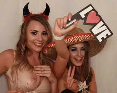 Photobox Flashes OnlyFans Leaked Free Thumbnail Picture - #qqVU6s6pI3