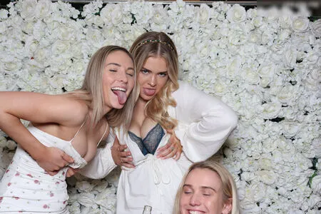 Photobox Flashes OnlyFans Leaked Free Thumbnail Picture - #s34CAP70XR