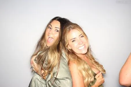 Photobox Flashes OnlyFans Leaked Free Thumbnail Picture - #tJwmssRyGM