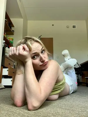 Photogirlleigh OnlyFans Leaked Free Thumbnail Picture - #Neomvhi4kj