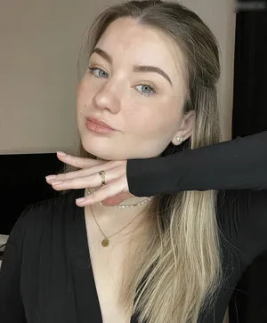 Pia Janina Tofall OnlyFans Leaked Free Thumbnail Picture - #ZOz033bdgg