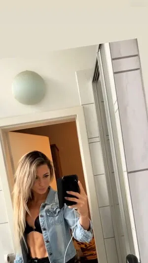 Pia Niedermeier OnlyFans Leaked Free Thumbnail Picture - #GL00KFTC2k