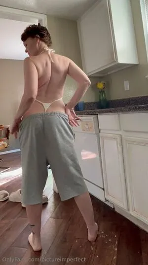 Pictureimperfect OnlyFans Leaked Free Thumbnail Picture - #lMeTiXqjeO