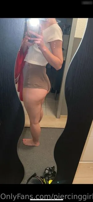 Piercinggirl2001 OnlyFans Leaked Free Thumbnail Picture - #37nq93IPlY