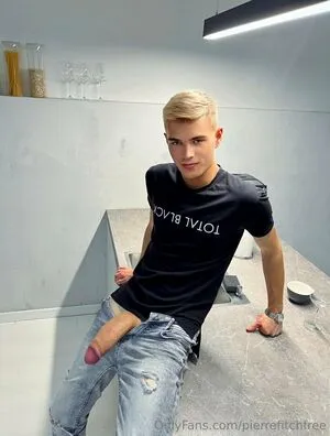 Pierrefitchfree OnlyFans Leaked Free Thumbnail Picture - #cRmbp2FVPa