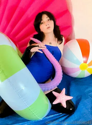 Pierrot Precieuse OnlyFans Leaked Free Thumbnail Picture - #KEUvoojFuF