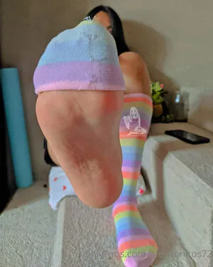 Piesbonitos72 OnlyFans Leaked Free Thumbnail Picture - #E1tJCXHsO7