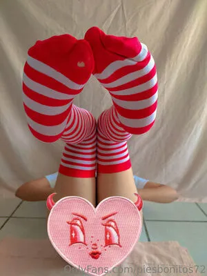 Piesbonitos72 OnlyFans Leaked Free Thumbnail Picture - #QY5rPqVUBN