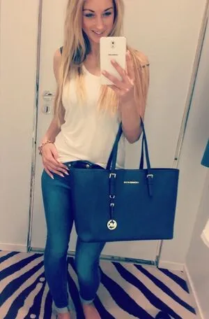 Pinapopp OnlyFans Leaked Free Thumbnail Picture - #4CBX9pku8O