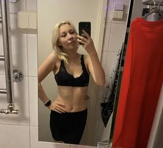 Pinjakasteh OnlyFans Leaked Free Thumbnail Picture - #2EXLoHGvFA