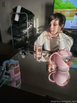 Pink Kunt OnlyFans Leaked Free Thumbnail Picture - #ThBbxOCCll