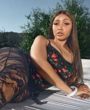 Pink Pantheress OnlyFans Leaked Free Thumbnail Picture - #IvvsxFQ4Ji